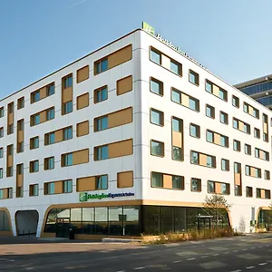 Express & - Basel - By Ihg מלון דירות